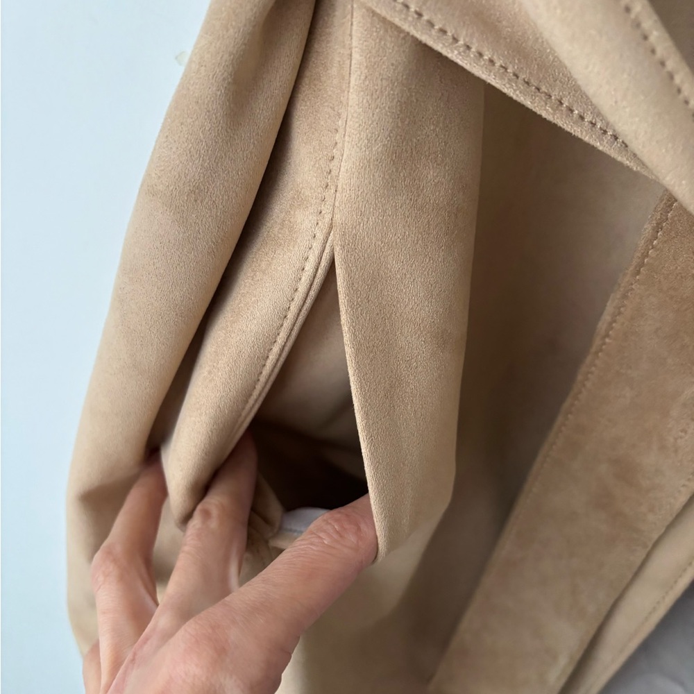 Babaton Malley Vest Camel Faux Suede Belted Sleeveless Trench Jacket Size L - Picture 9 of 9